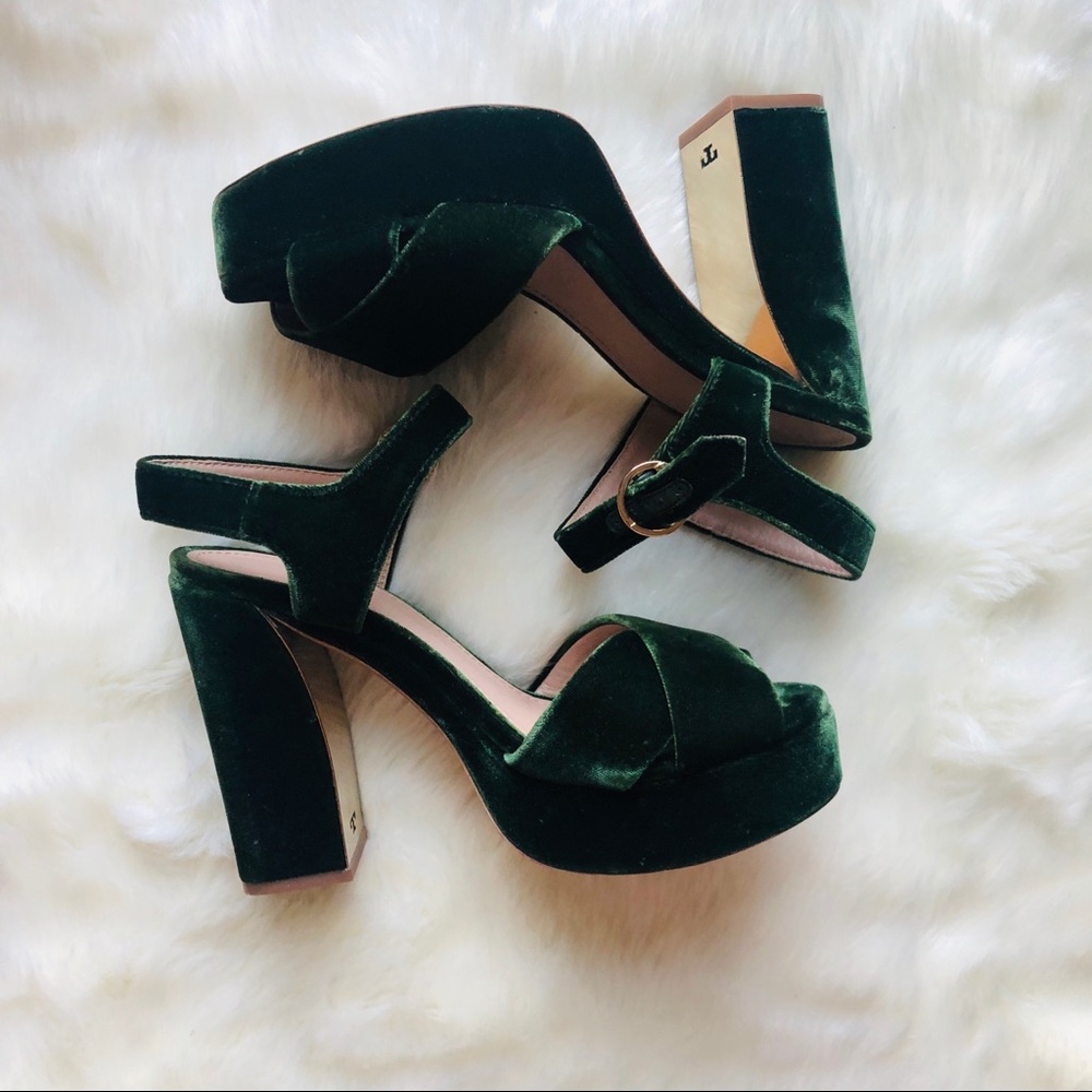SOLD Tory Burch Green Loretta Velvet Sandal - Picture 2 of 7